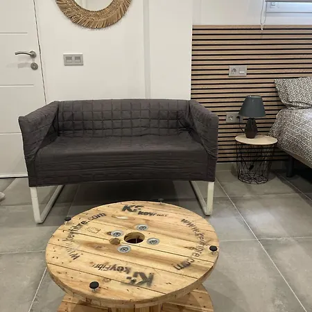 Centrico Estudio 2 *